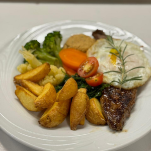 Brasileiro (Bife a Cavalo)