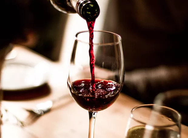 Taça de vinho tinto suave